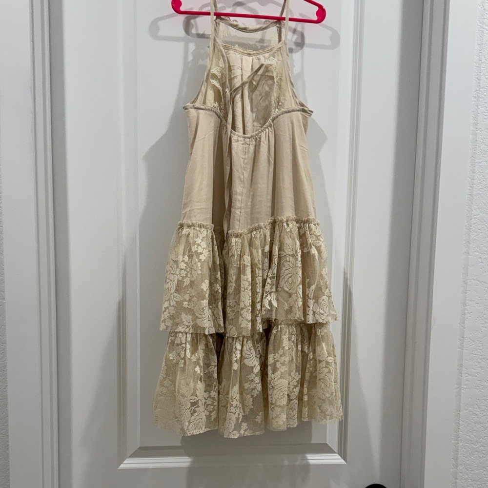 Cream Lace Tiered Dress - Picture 4 of 4